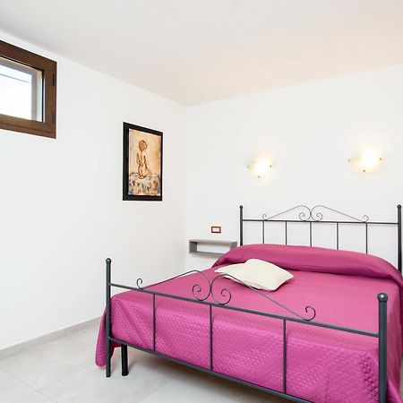 Villino Enzo 350 Mt Baia Di Porto Frailis Villa อาร์บาตักซ์ ภายนอก รูปภาพ