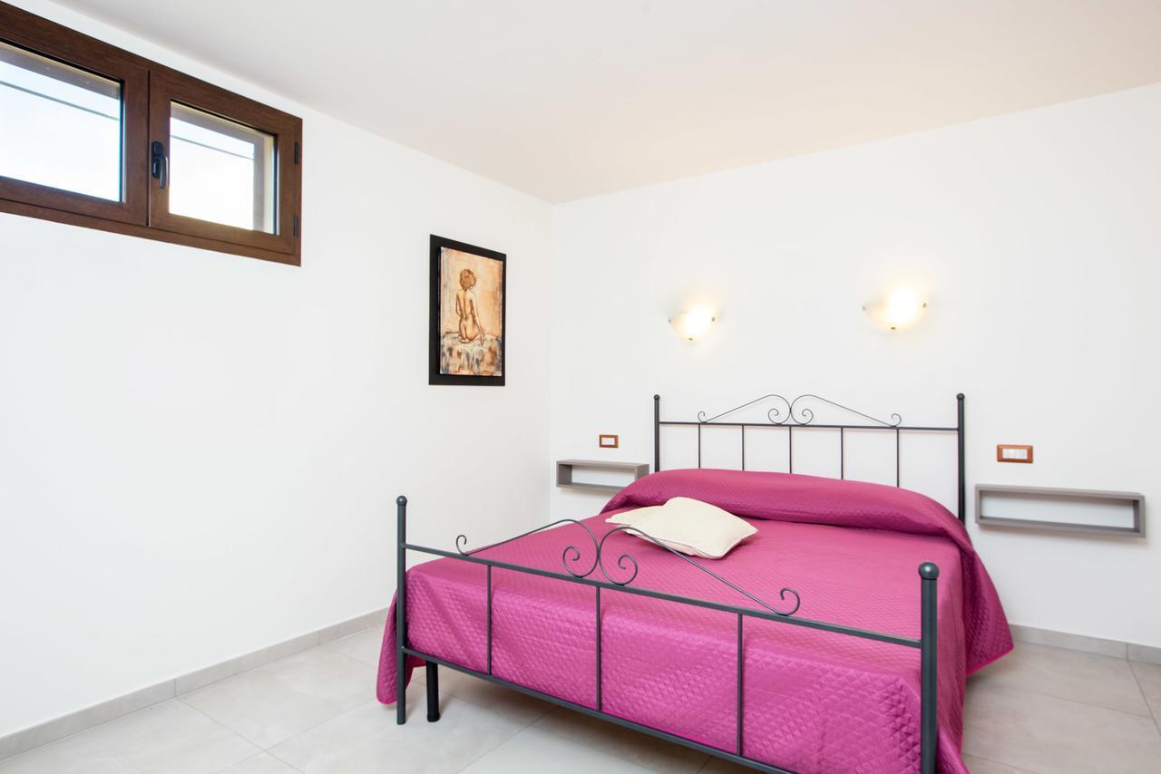 Villino Enzo 350 Mt Baia Di Porto Frailis Villa อาร์บาตักซ์ ภายนอก รูปภาพ